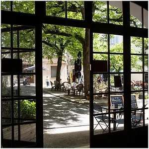 2* Hotel Logis Restaurant Le Louvre